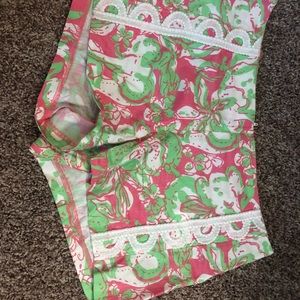 Lilly Pulitzer zip back shorts